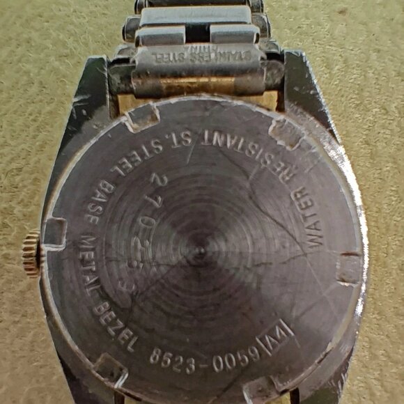 VTG Seiko SQ Watch Women 25mm White Dial Two Tone Daydate Round 8523-0059 NewBat - Picture 7 of 16